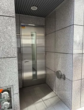 ヨシダFGビルの外観