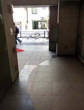 TSKビルの外観