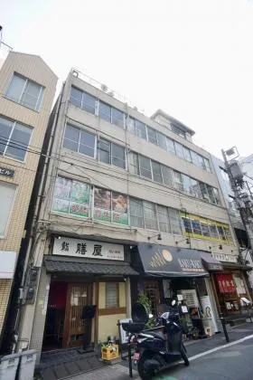 三友ビルの外観