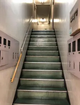 三友ビルの外観