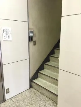 山京ビル本館の外観