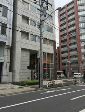 スリーエフ南青山ビルの外観