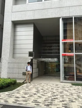 スリーエフ南青山ビルの外観
