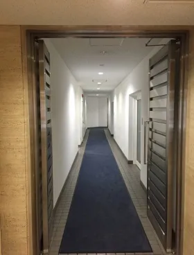 スリーエフ南青山ビルの外観