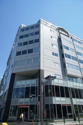 スリーエフ南青山ビルの外観