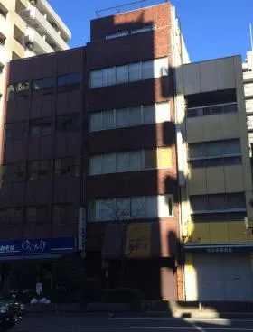 越前屋ビルの外観