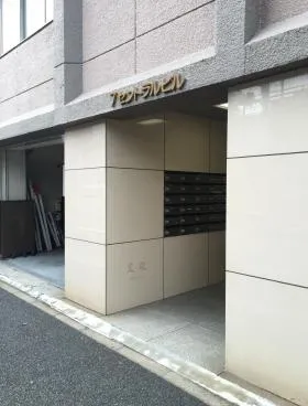 7セントラルビルの外観