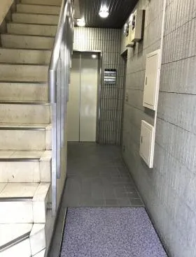 宮下ビルの外観