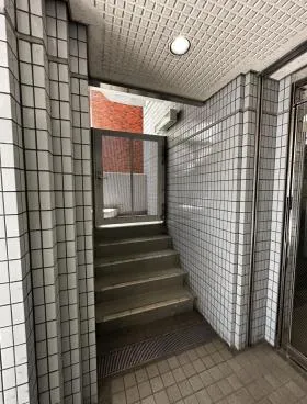 近仁ビルの外観