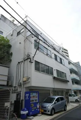 リパーサイドセプンビルの外観