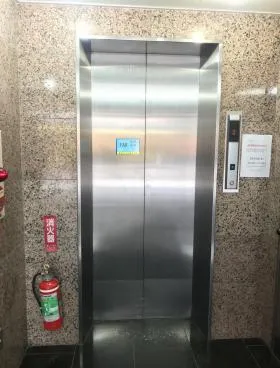 共和ホームズ延寿御茶ノ水ビルの外観