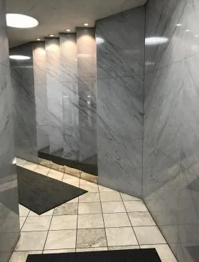 KKビルの外観