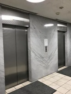 KKビルの外観