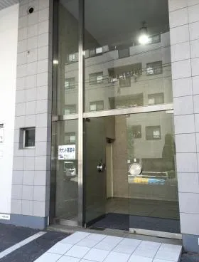 金盃第3ビルの外観