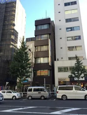 FUJIビルの外観