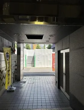ロック2ビルの外観