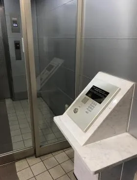 ダイサンビルの外観