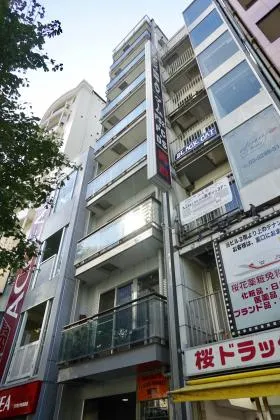 ダイサンビルの外観