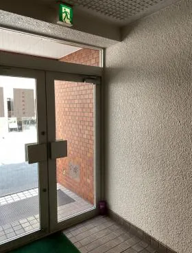 山岡ビルの外観