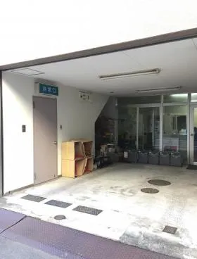 小西ビルの外観