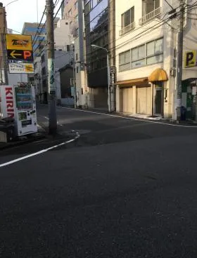 横山ビルの外観