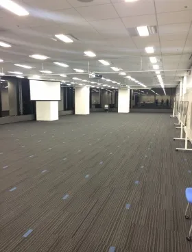 東京スカイツリーイーストタワービルの外観