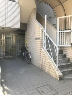マルエスビルの外観