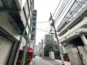 MASU no SQUARE AKIHABARA 旧: Owlsome Building)ビルの外観