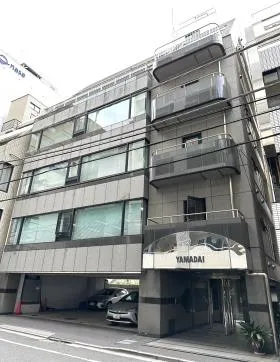 ヤマダイビルの外観