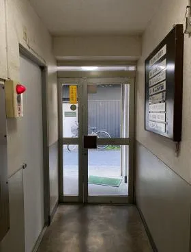 きりやビルの外観