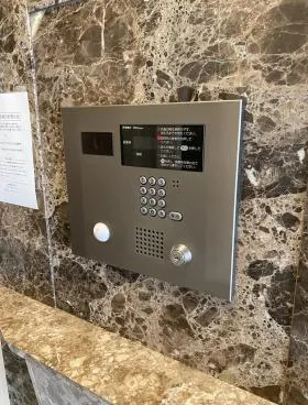 Y’s towerビルの外観