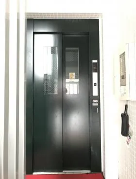 秋葉原CHビルの外観