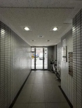 STビルの外観