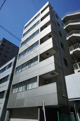 PWビルの外観