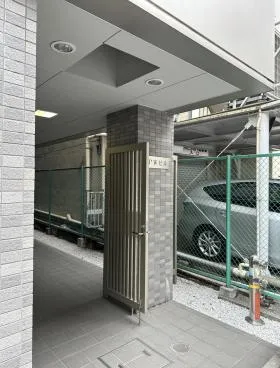 PWビルの外観