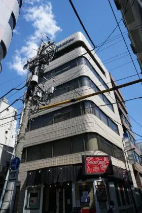 明和佐久間町ビルの外観
