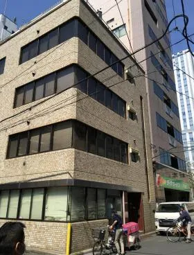 小林ビルの外観