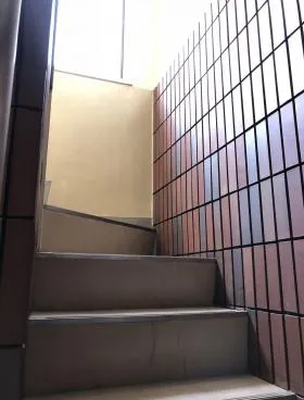 市川ビルの外観