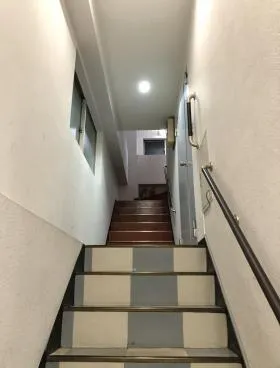 スズセービルの外観