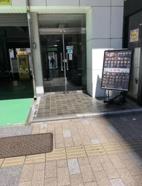 長谷川ビルの外観
