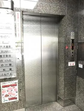 秋葉原ファーストビルの外観