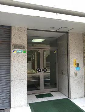 横川ビルの外観