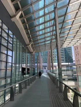 日本テレビタワービルの外観