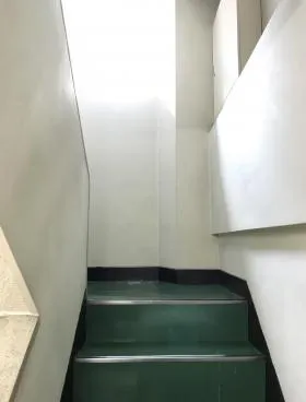 小森ビルの外観