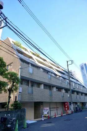 シェモワ新宿ビルの外観