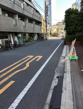 シェモワ新宿ビルの外観