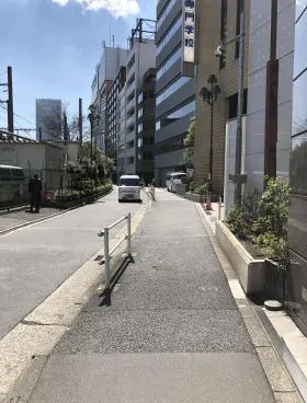 松下産業本社ビルの外観