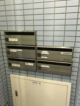 KUMAKIビルの外観