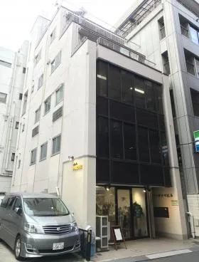 ワタナベビルの外観