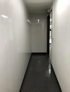 プラントビルの外観